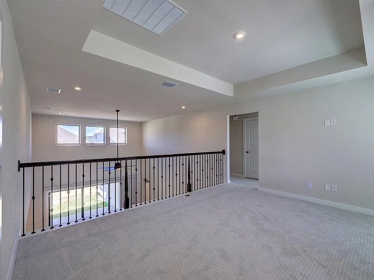 1929 Montella Way — Photo 32