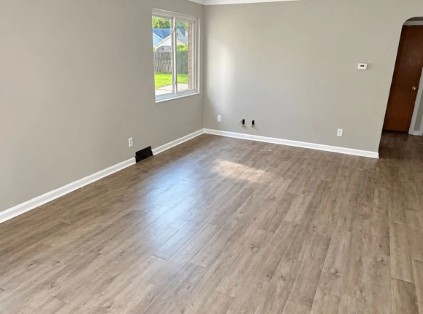 2 Bed 1 Bath — Photo 3
