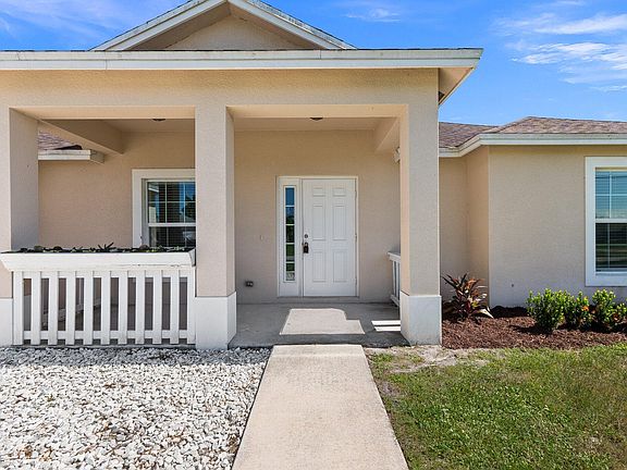 5th image of 452 NW Ferris Drive