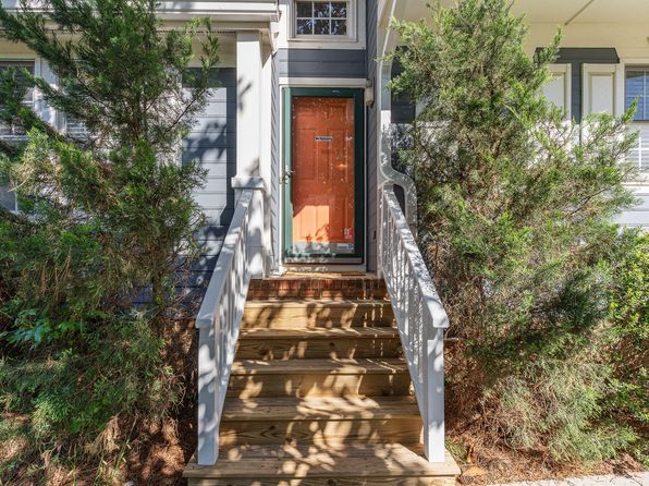 102 Martins Point Pl, Cary, NC 27519