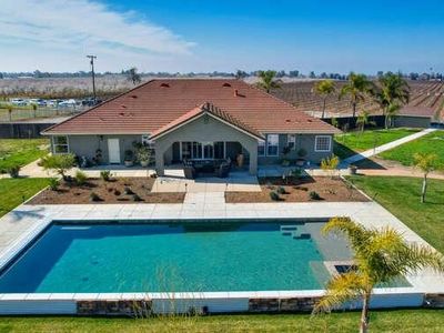 26185 N Watkinson Rd, Acampo, CA, 95220