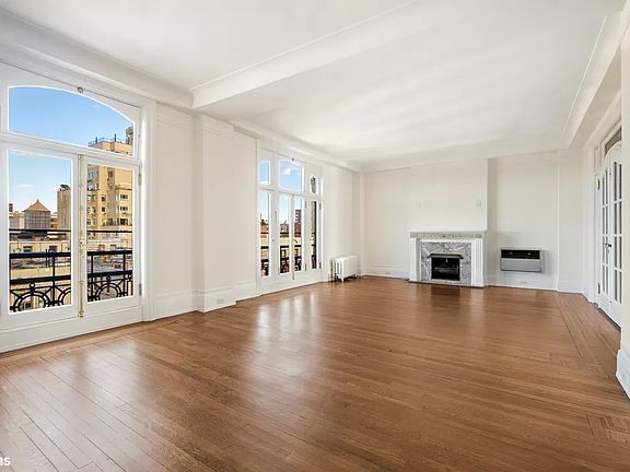 3rd image of 310 W 79th St APT 12E