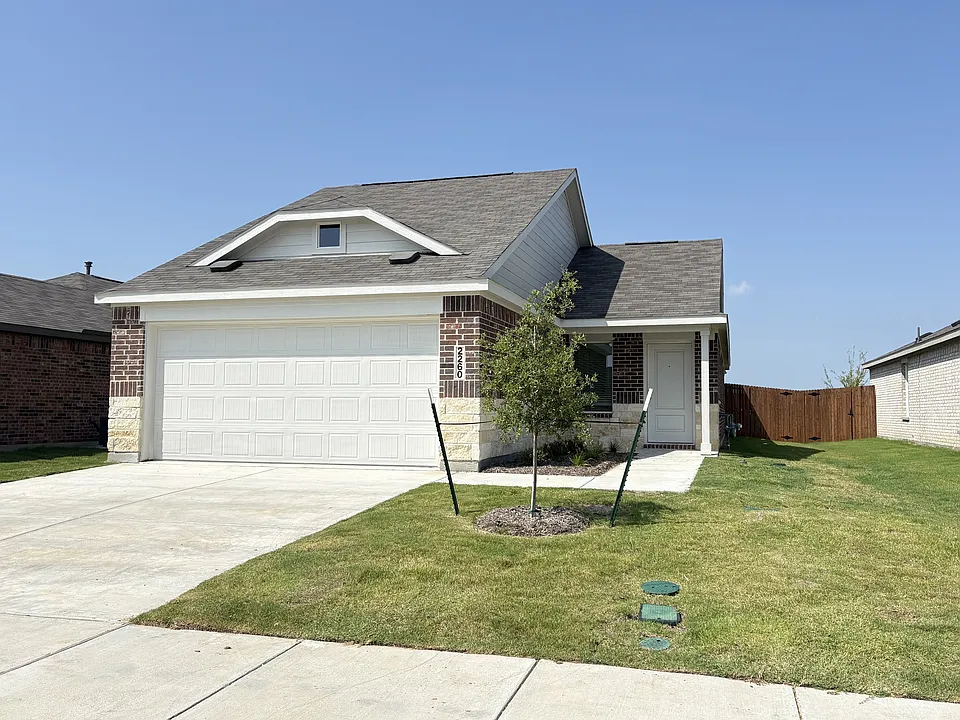 2260 Neyland Dr