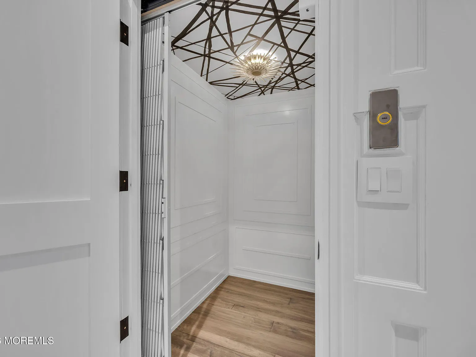 6 bed, 3.5 bath, 3268 sqft, $33,000 — Photo 3