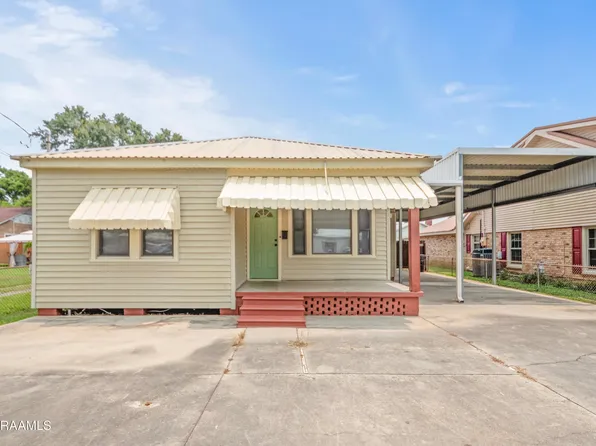 715 Robert St, Breaux Bridge, LA 70517
