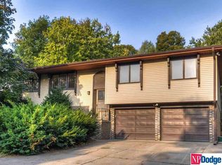 10524 N St, Omaha, NE 68127