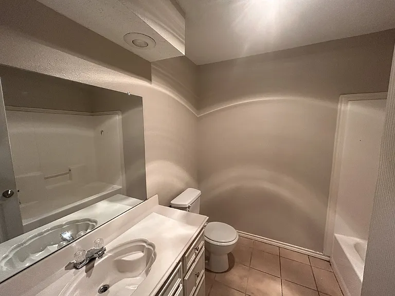 7803 Avenue J — Photo 10