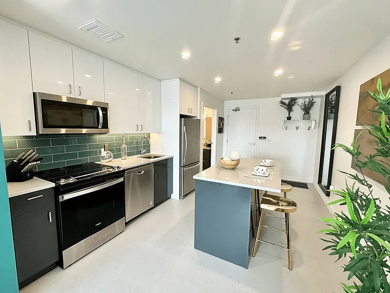 445 Wardlaw Ave — Photo 14