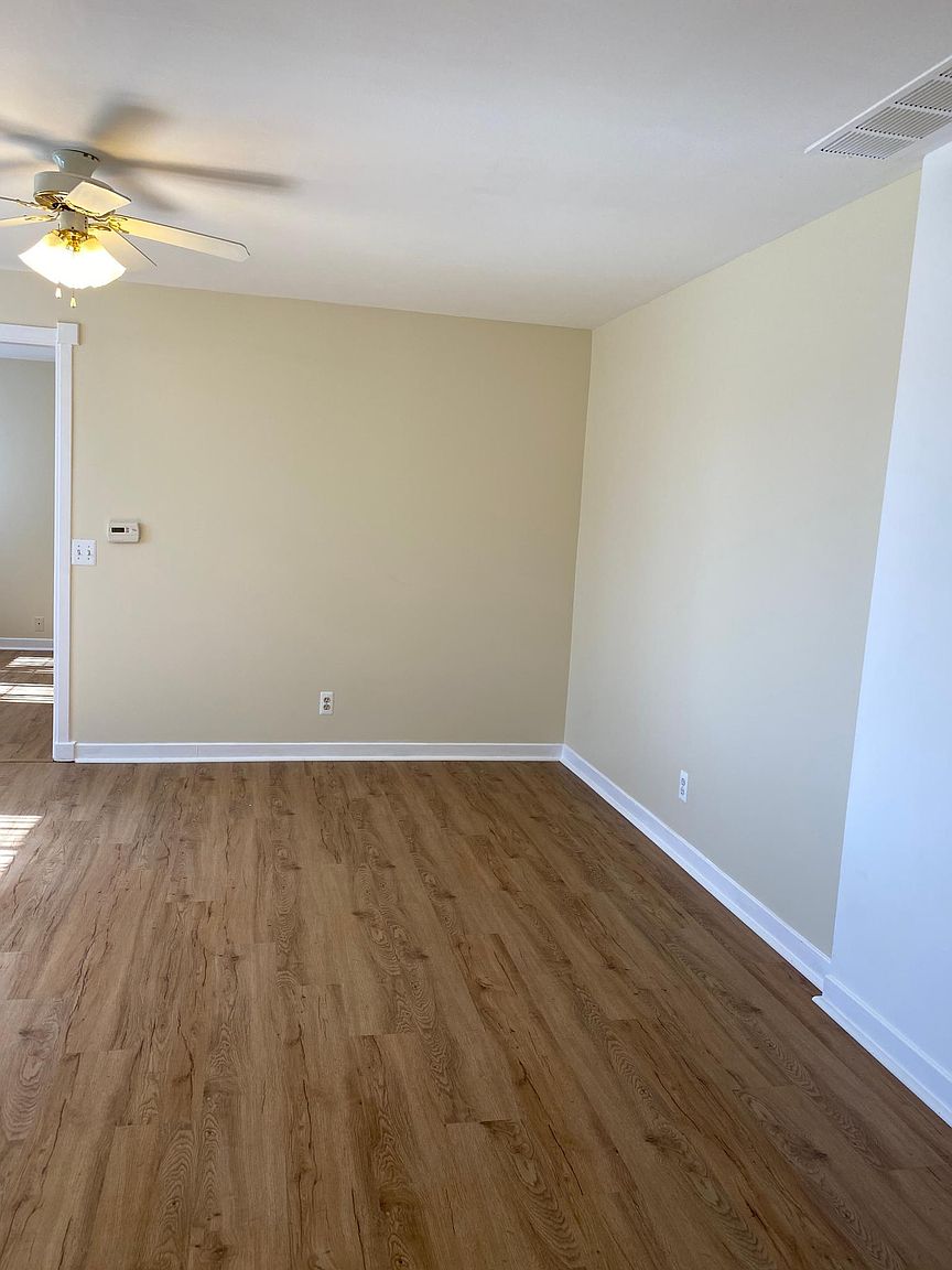 420 North St Apt 4, photo 24