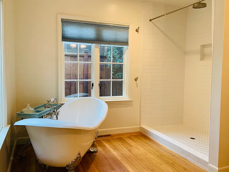 1432 Benito Ave — Photo 14