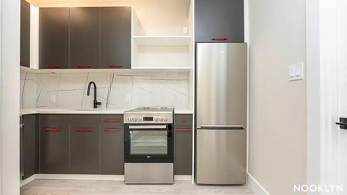 Rented by Nooklyn NYC LLC | media 24