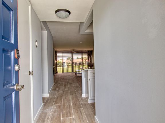 3rd image of 4471 Luxemburg Court #206
