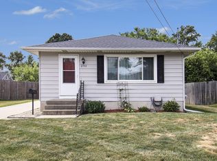 2711 Meyer Ave SW, Wyoming, MI 49519