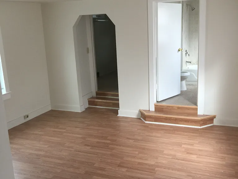 422 Pine St — Photo 5