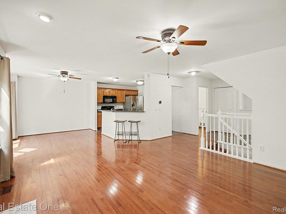8025 Springdale Dr #48, photo 5