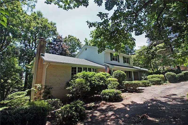 159 Hilton Rd photo 1