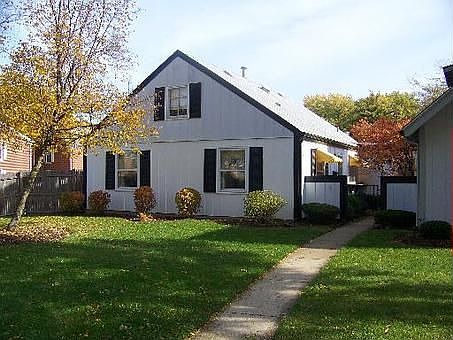 1st image of 7 Garden Dr #1