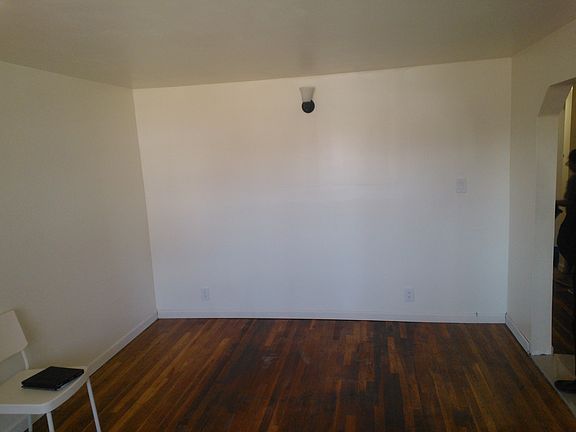 4th image of 432 Oakley Ave #2