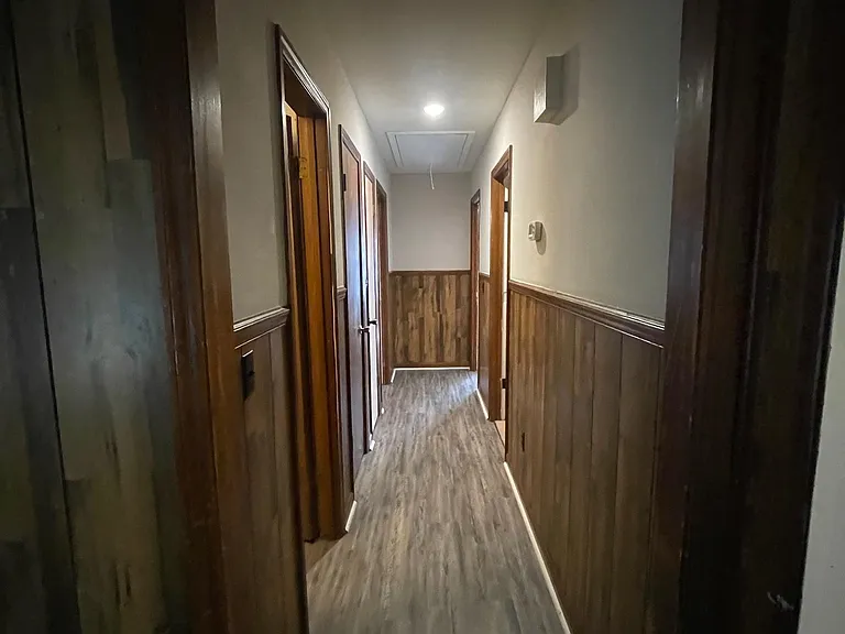 817 Robin Hood Trl — Photo 22
