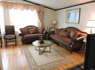 9 Clark Dr, Nanuet, NY 10954