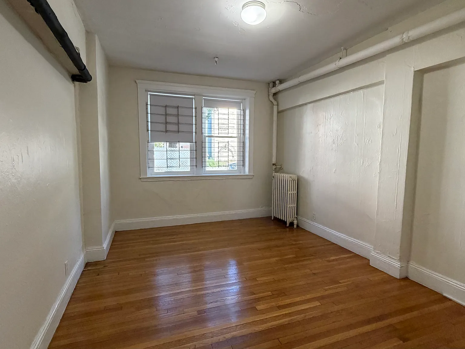 1 bed, 700 sqft, $2,150 — Photo 3