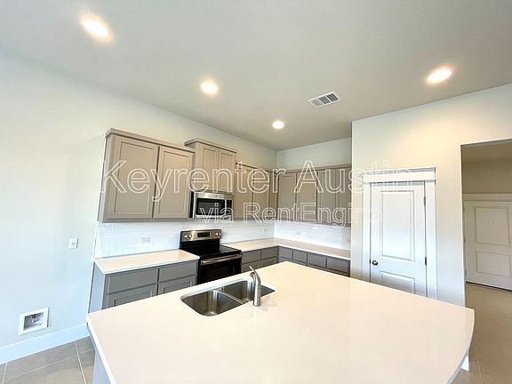 4th image of 13001 Hymeadow Dr #11
