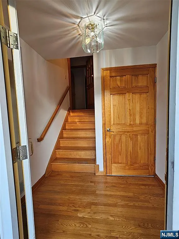 4 bed, 2.0 bath, $4,200 — Photo 3