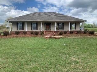 33 Queenie Clark Ln, Seminary, MS 39479