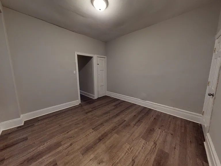 1510 W Dauphin St — Photo 16