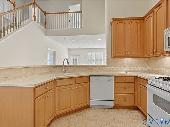 3rd image of 6573 Glenshaw Dr