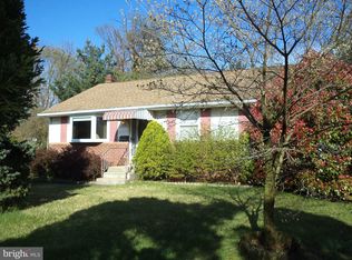 312 Veterans Dr, Palmyra, NJ 08065