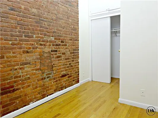 Rented by DSA Realty | media 44