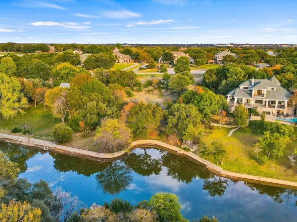706 Goldeneye Dr, Granbury, TX 76049