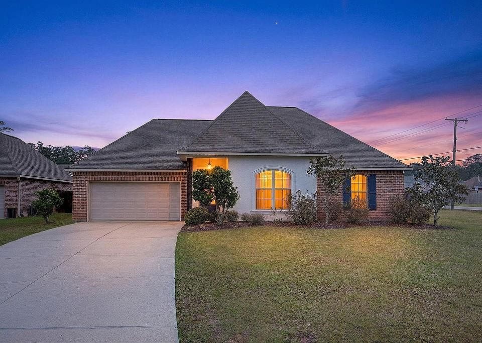 1st image of 100 April Ct