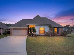 100 April Ct, Covington, LA 70433