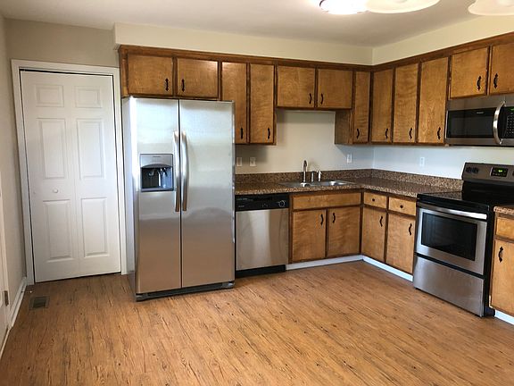 5th image of 634 Cleveland Dr