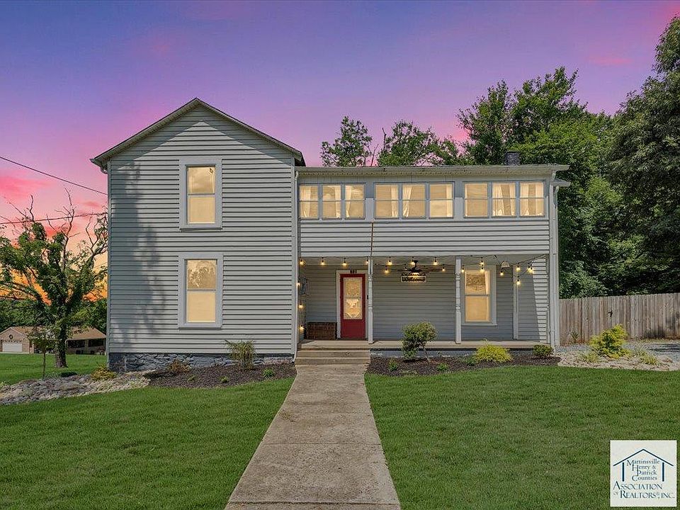 1st image of 207 Woodlawn Hts