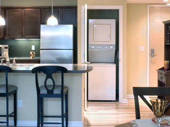 570 W Clay Ave APT 205, Muskegon, MI 49440