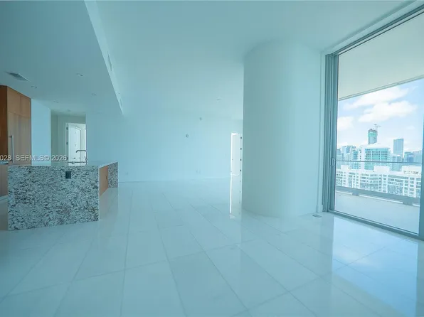 175 SE 25th Rd Unit 2704, Miami, FL 33129