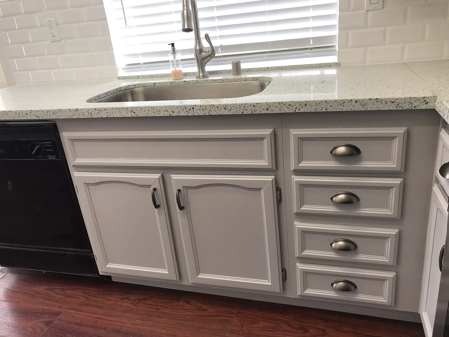 2 bed, 1040 sqft, $2,900 — Photo 3