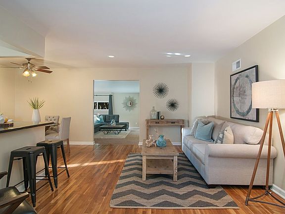 5th image of 5657 Barclay Ave