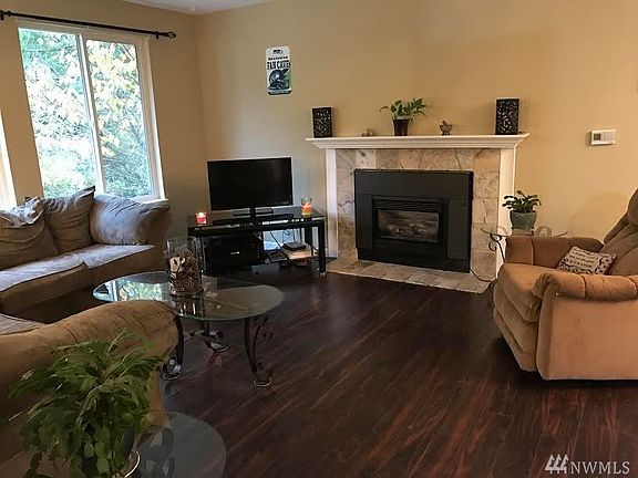 3rd image of 7490 Alpenridge Pl SE