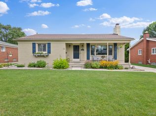 31742 Summers St, Livonia, MI 48154