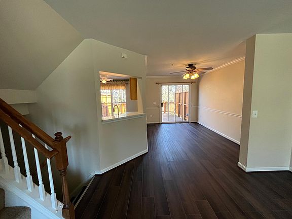2nd image of 215 Edge Creek Ln