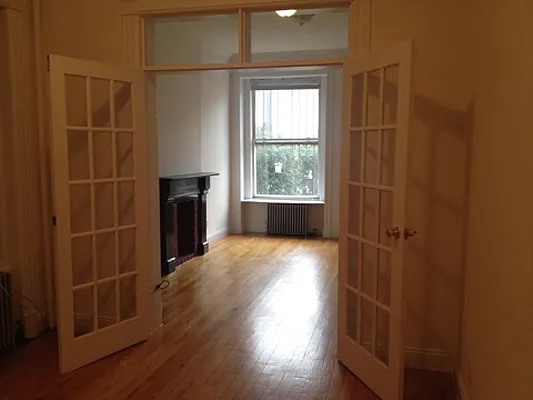 Rented by New Holland Residences | media 16