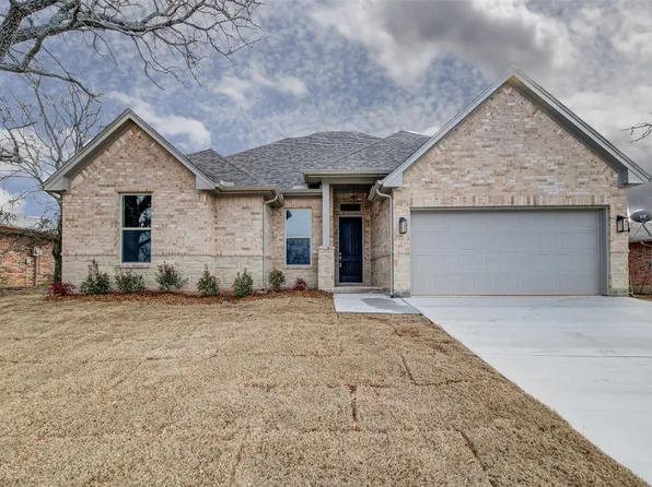 108 Jim Walters Dr, Bridgeport, TX 76426