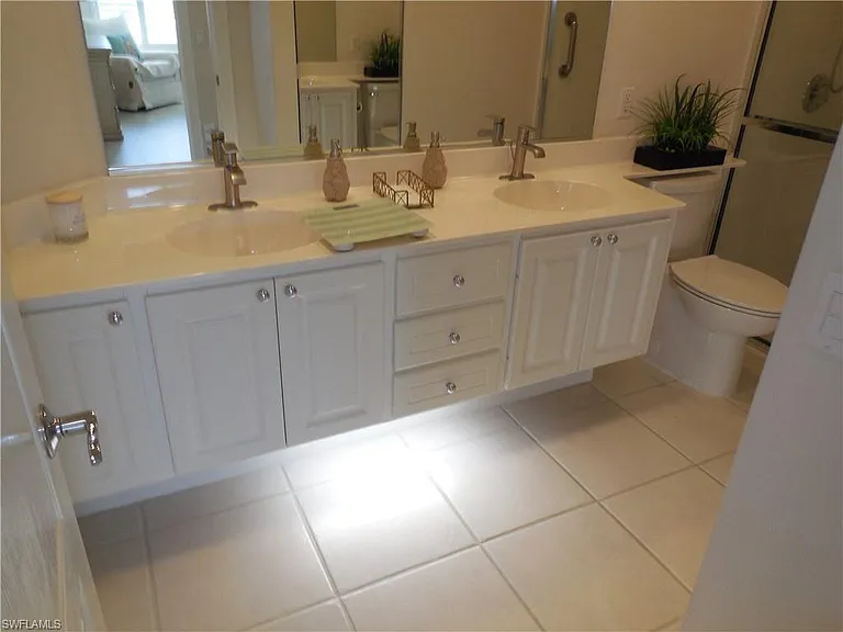 4238 Redonda Ln — Photo 13