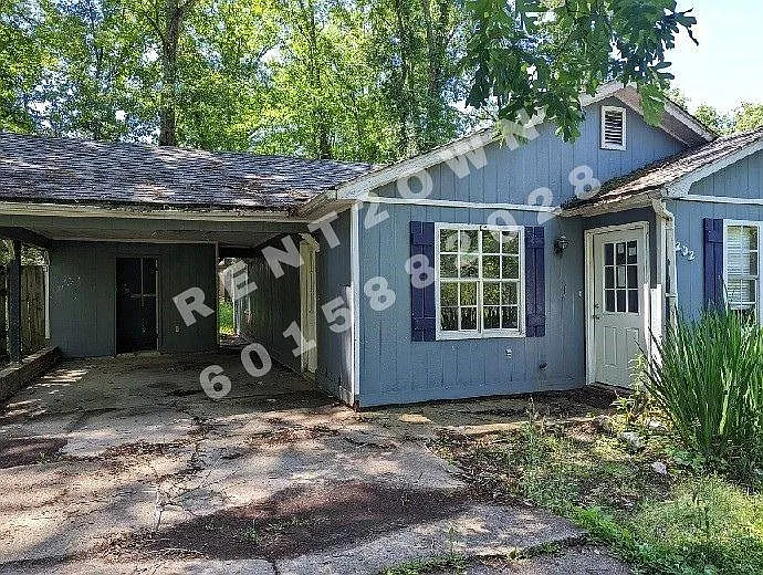 202 Clarence Ray Dr — Photo 12