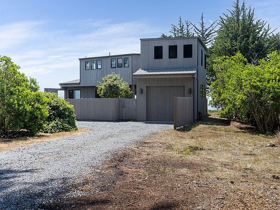 2nd image of 198 Pelican Court