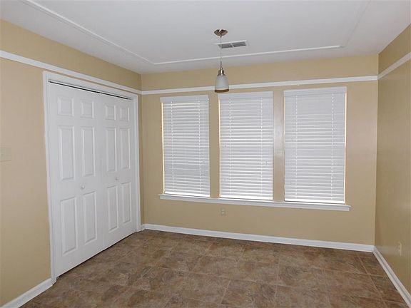 4th image of 6610 Chesapeake Dr